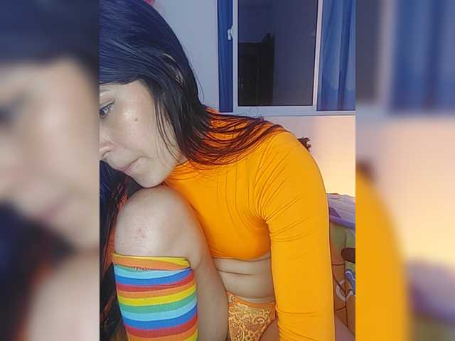 प्रसारण स्क्रीनशॉट Yourtoybella