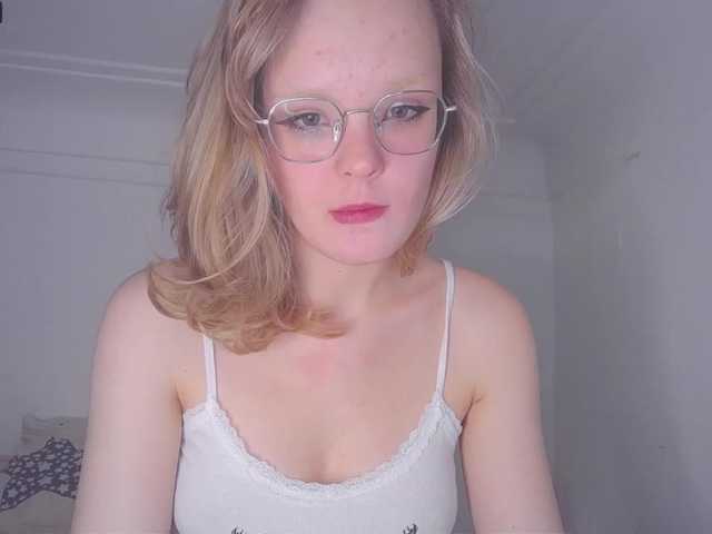 तस्वीरें yumi-tyan make me wet~ #pvt #blonde #glasses #cute