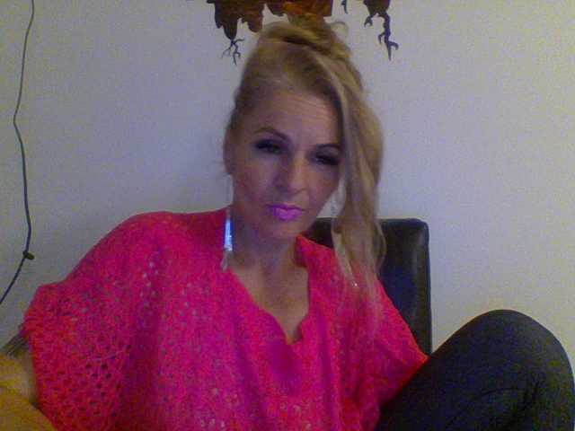 प्रसारण स्क्रीनशॉट yzabel