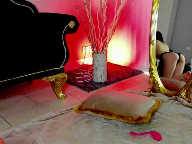 तस्वीरें ZendayaBae Flexible SHOW AT GOAL Thanks all tippers for tkns ♥ I'm Zaia, my favorite pattern of Lovense are 88 and 111 tkns, use them to drive me to crazy and cumming ;)