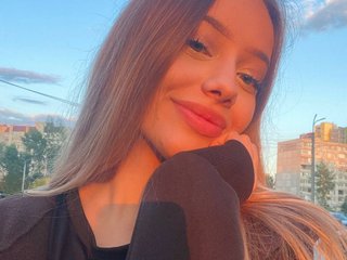 कामुक वीडियो चैट ZinaSantulli