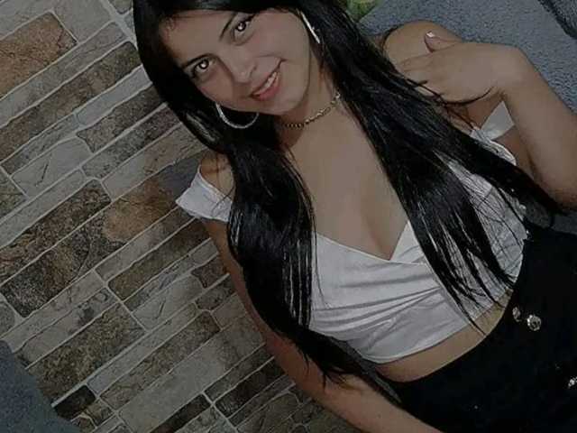 प्रोफ़ाइल की तस्वीर zoethx