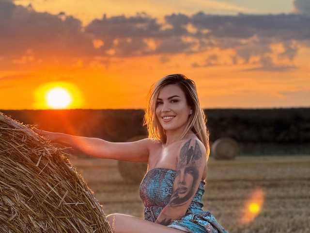 प्रोफ़ाइल की तस्वीर zoey-marie