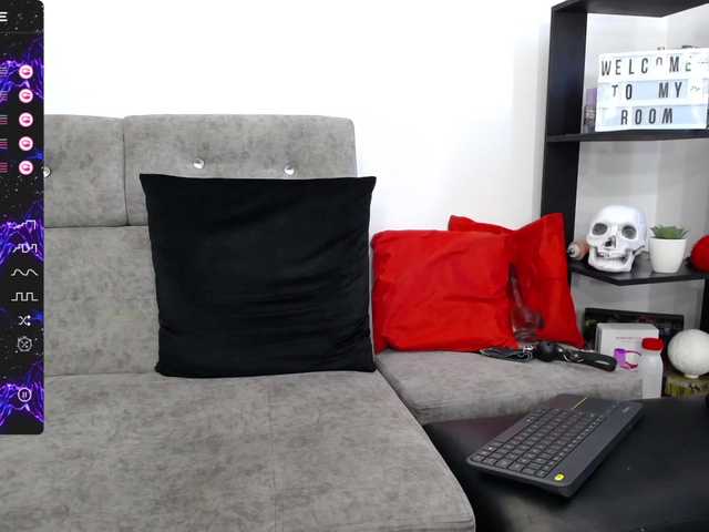 प्रसारण स्क्रीनशॉट ZoeyRogers